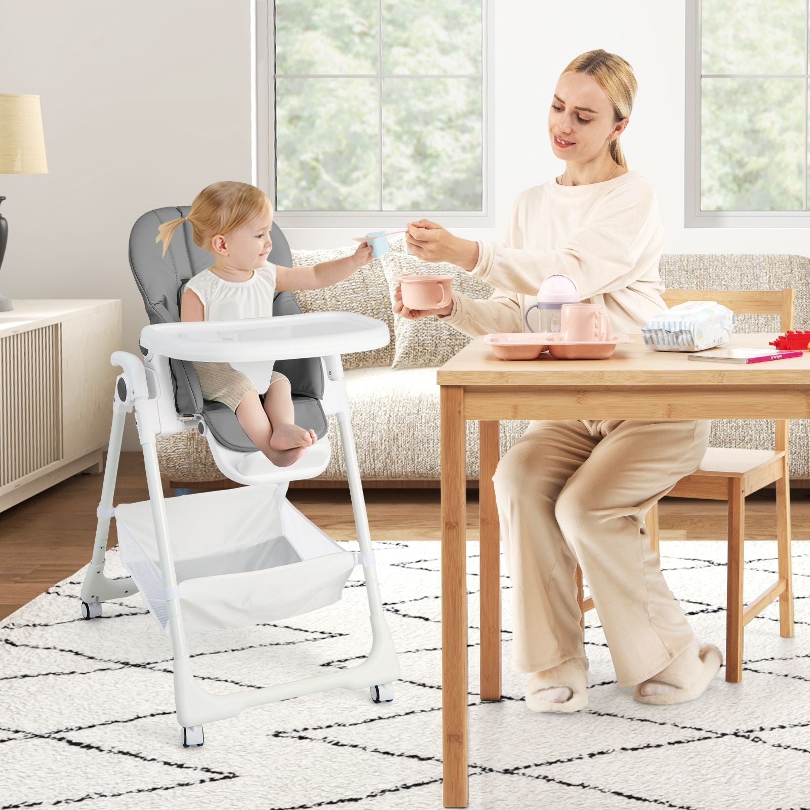 Baby Highchair with Safe, Adjustable and Folding Design - Scott3